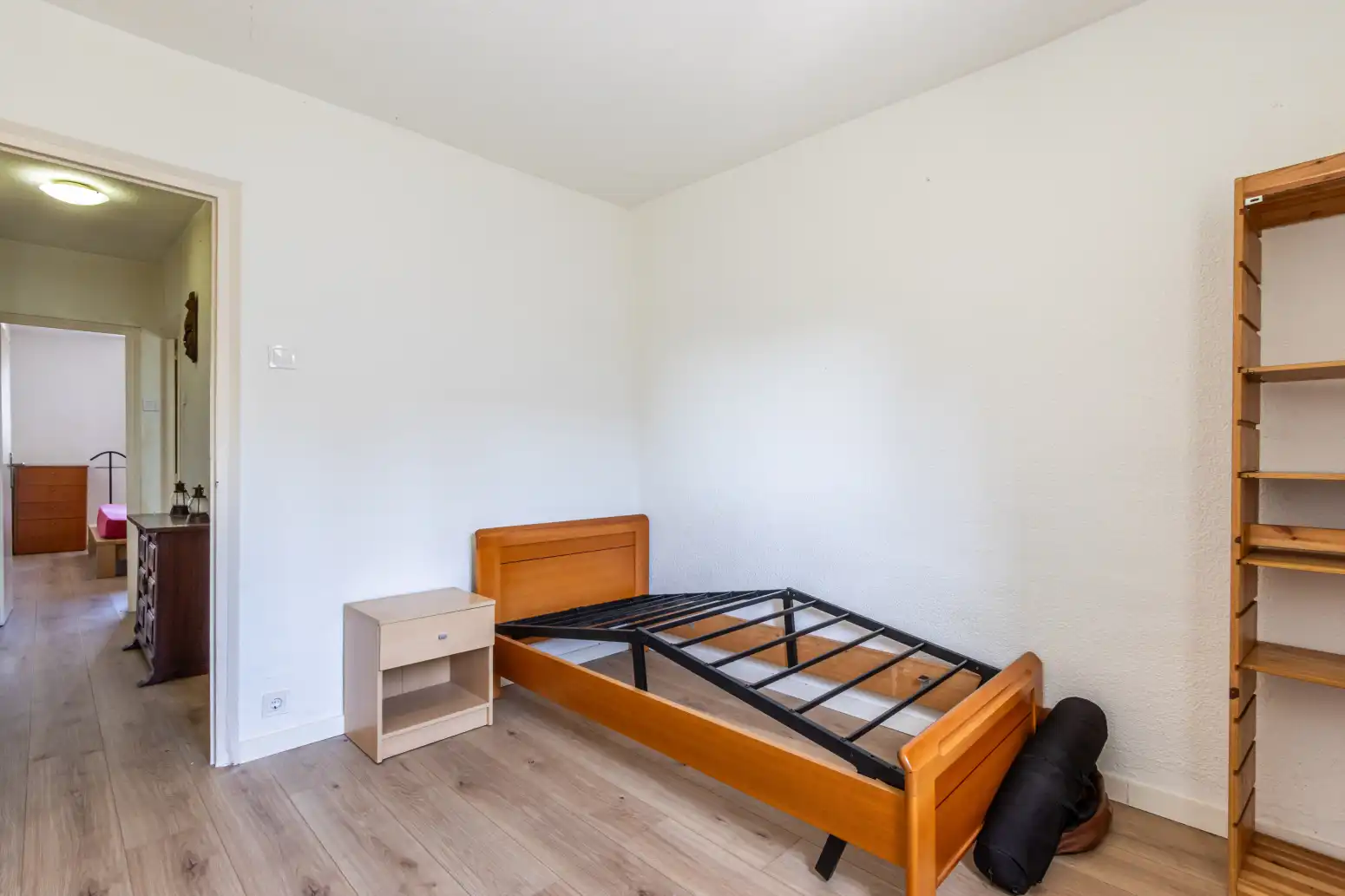 Dormitori de Pis en venda en Terrassa amb Parquet i Balcó