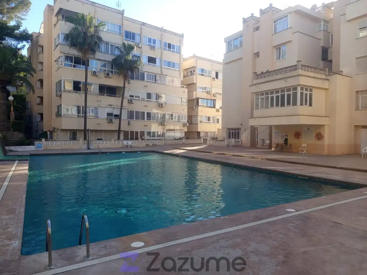Piscina de Estudi de lloguer en Calvià amb Aire condicionat, Parquet i Piscina