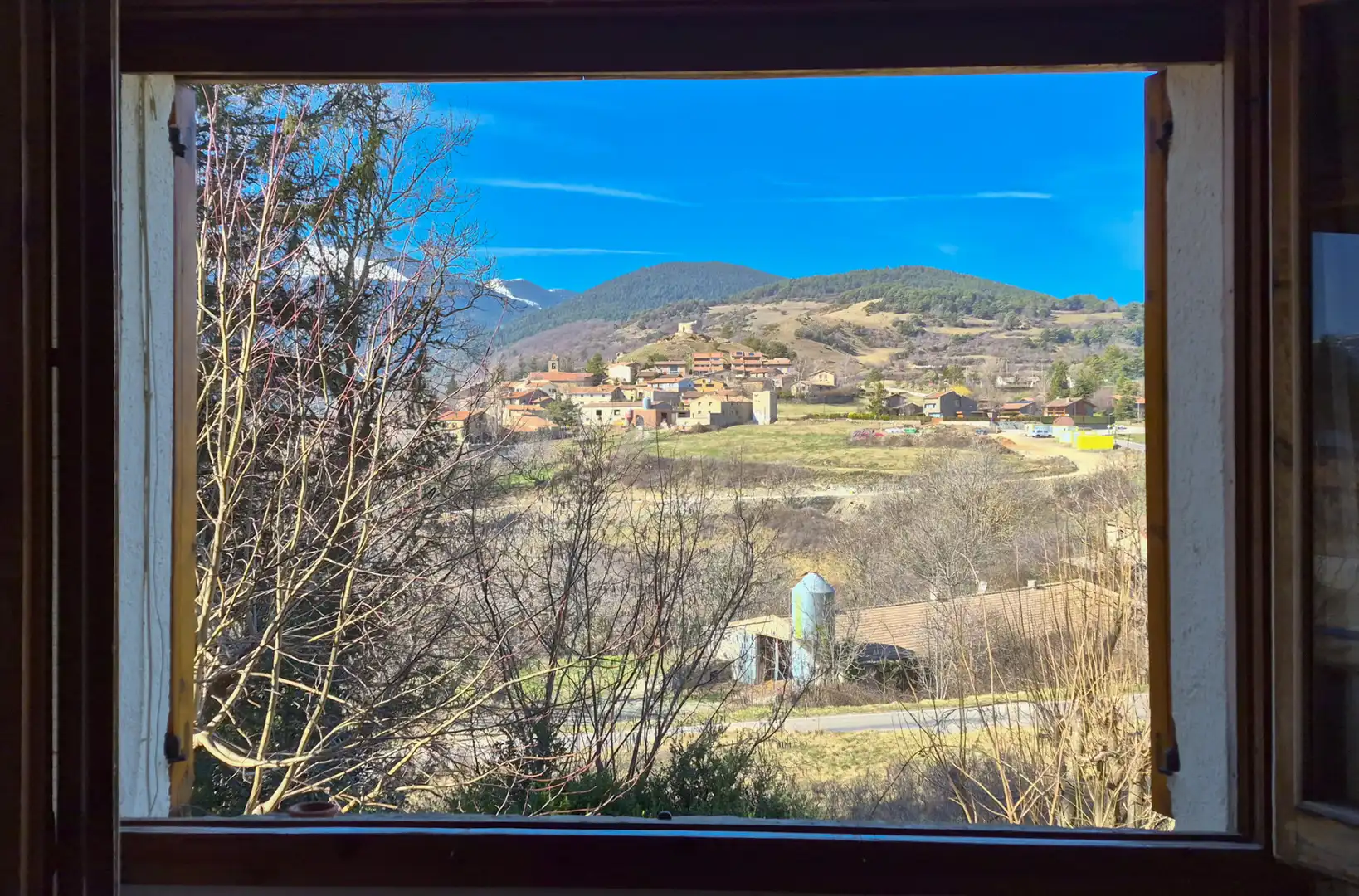 Vista exterior de Finca rústica en venda en Campelles amb Calefacció, Jardí privat i Parquet
