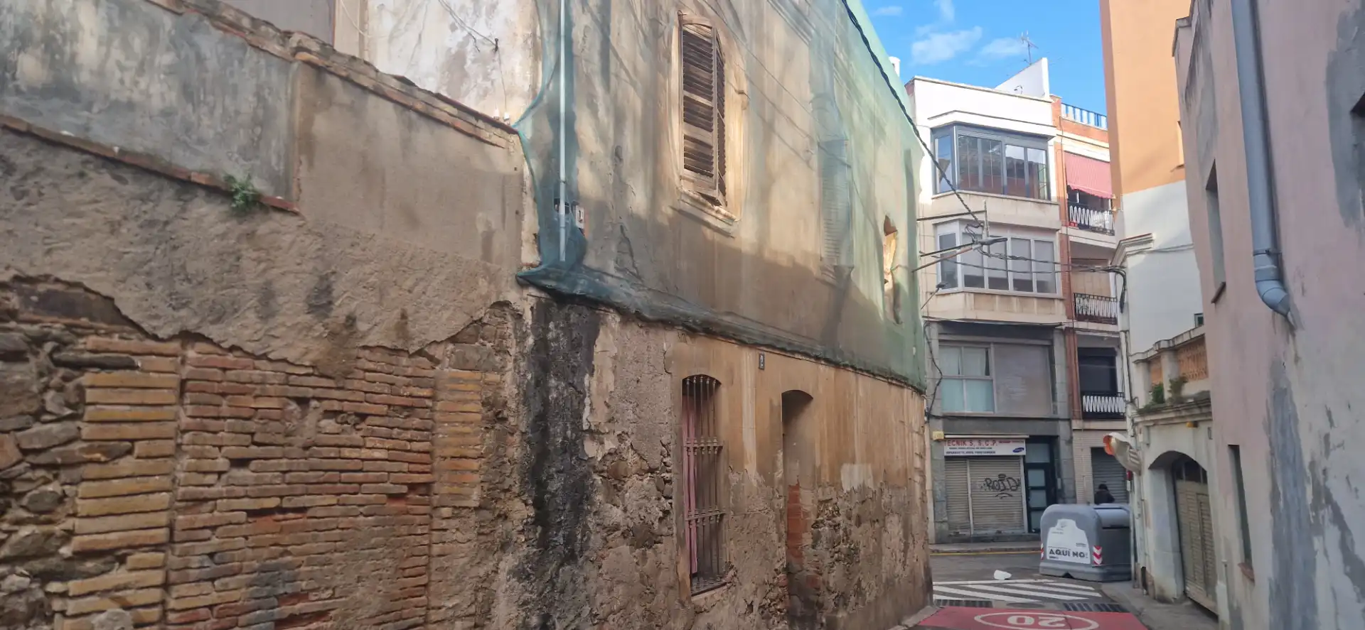 Außenansicht von Residential zum Verkauf in Sant Boi de Llobregat