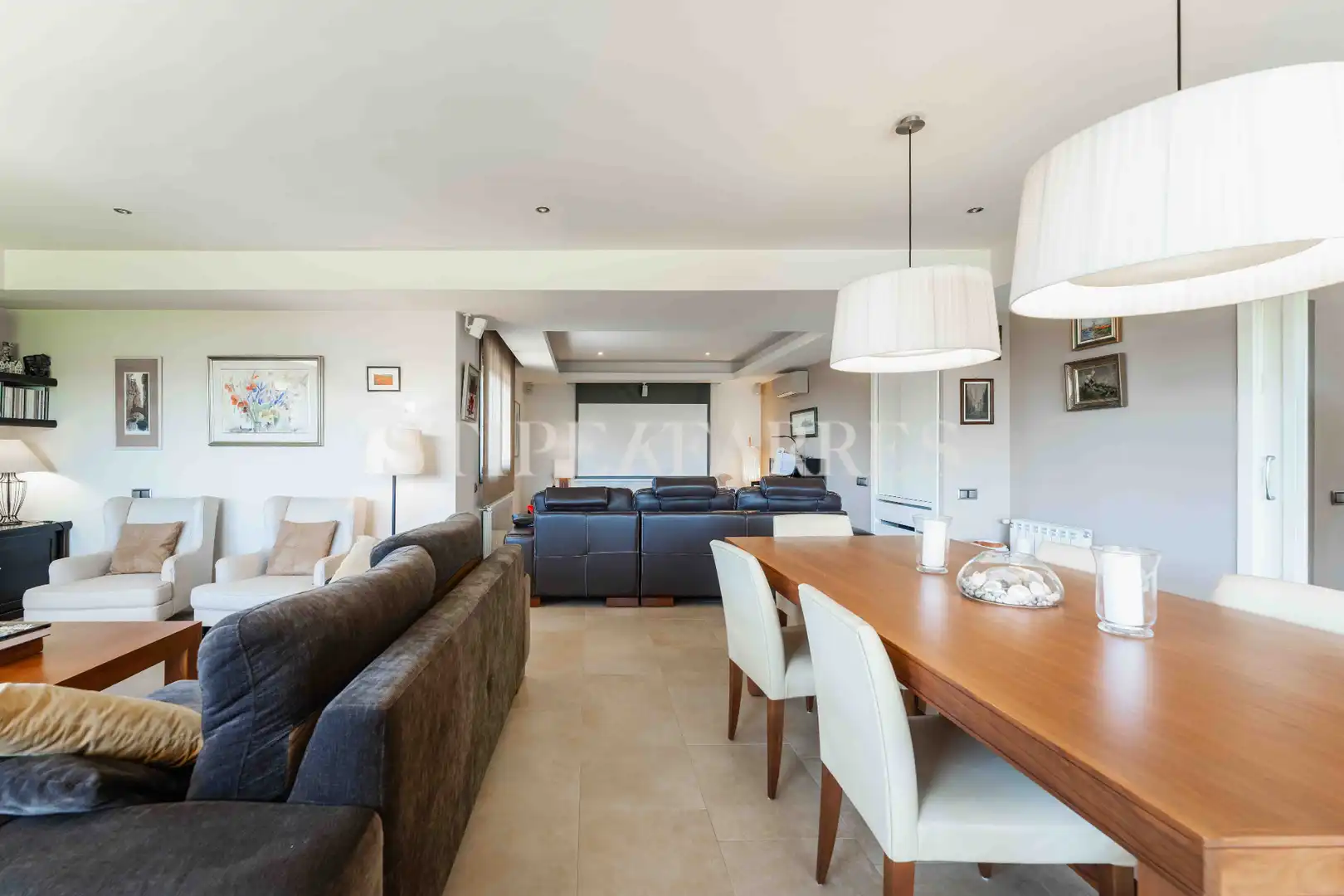 Sala de estar de Casa o chalet en venta en La Garriga con Aire acondicionado, Calefacción y Jardín privado