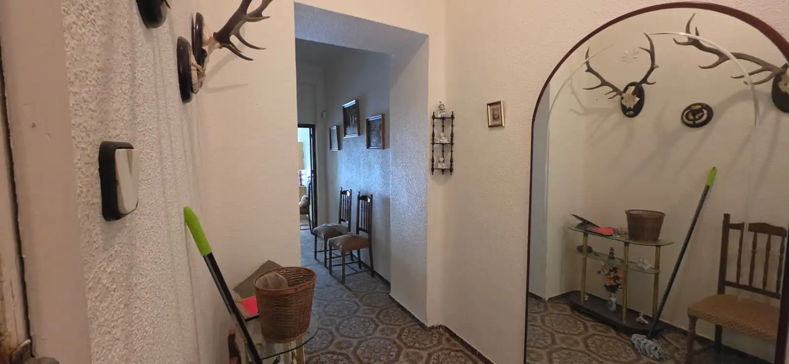Casa o xalet en venda en Linares amb Terrassa, Traster i Forn
