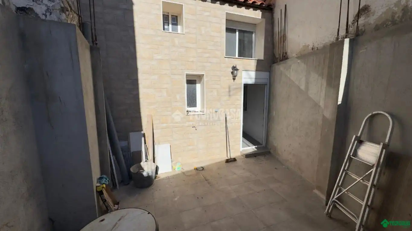 Terraza de Casa adosada en venta en Villarrubio con Calefacción, Amueblado y Alarma
