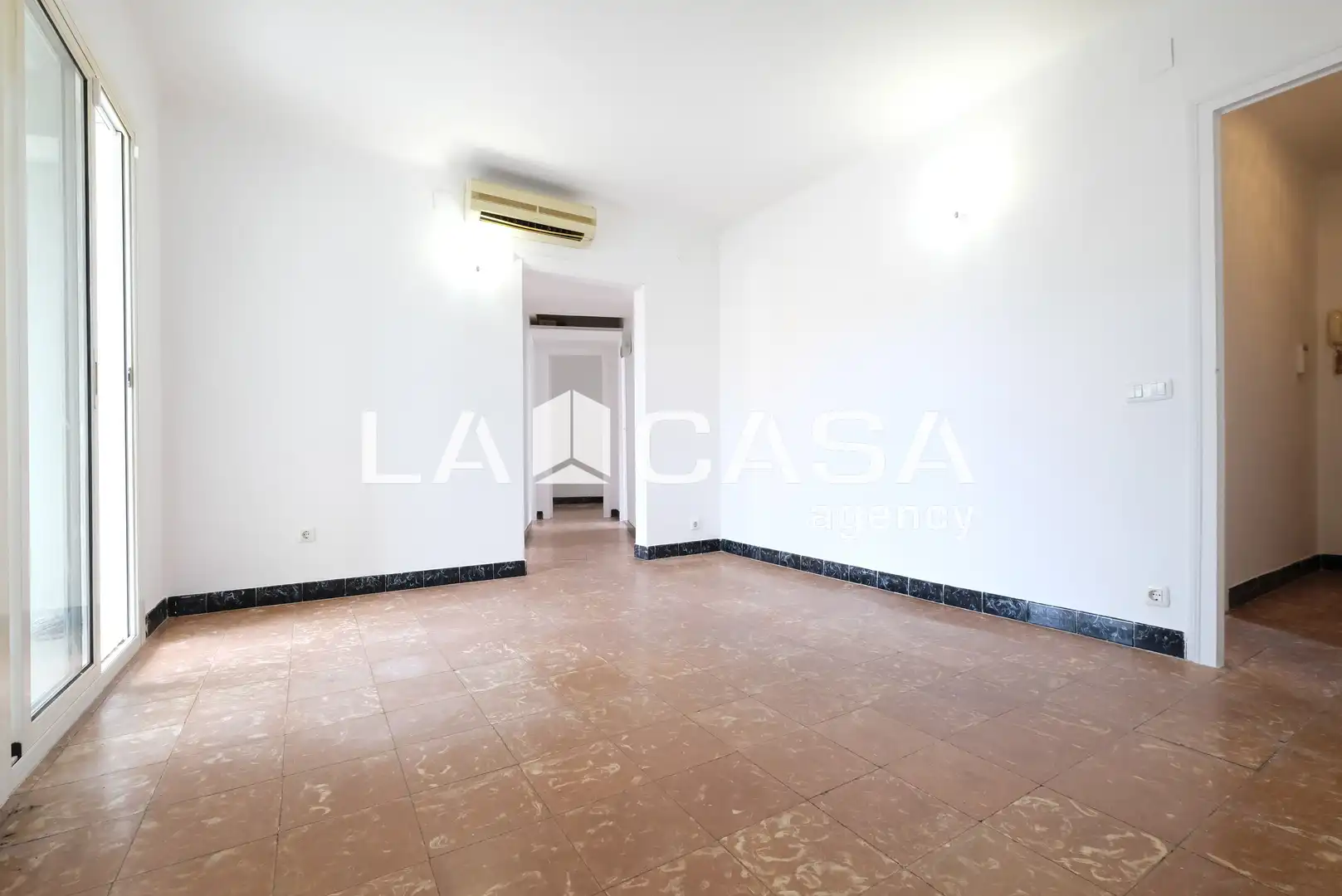 Piso en venta en Barcelona con Balcón