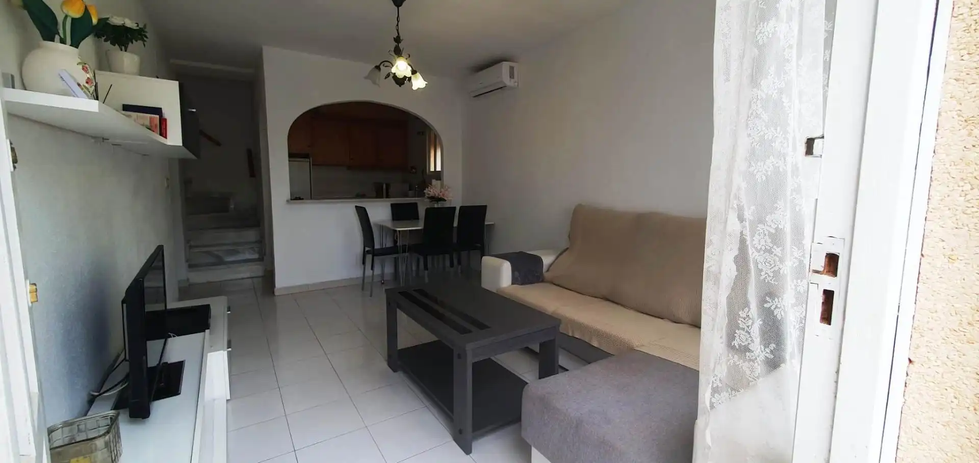 Casa con jardín en alquiler en Los Balcones - Los Altos, imagen 3