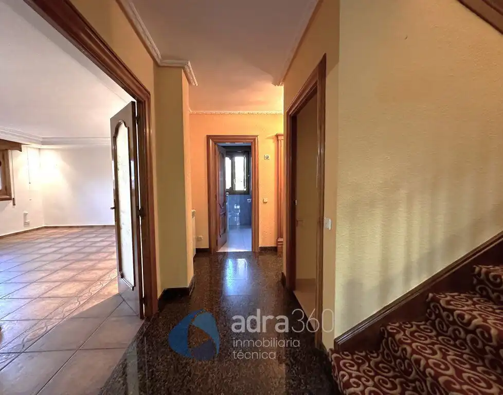 Houses for sale in Lardero  with Air Conditioner, Heating and Private garden