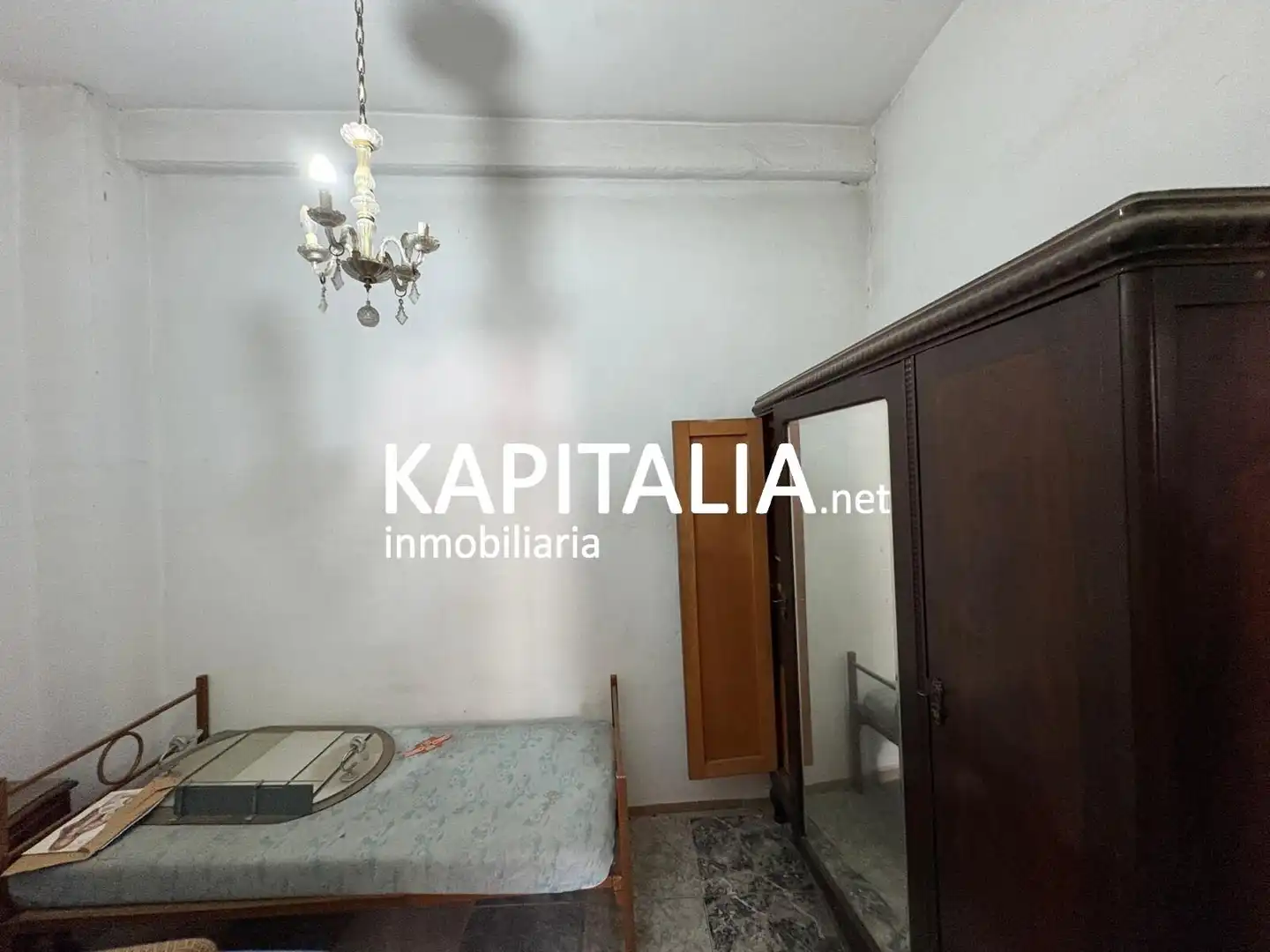 Habitación de Edificio en venta en Enguera