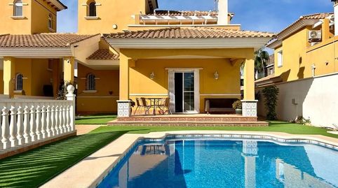 CHALET DE 4 DORMITORIOS 2 BAÑOS EN  ORIHUELA COSTA  LA ZENIA, imatge 2