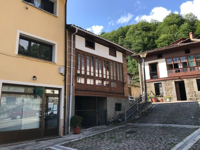 Casa-chalet en Venta en San Juan de Beleño en Ponga