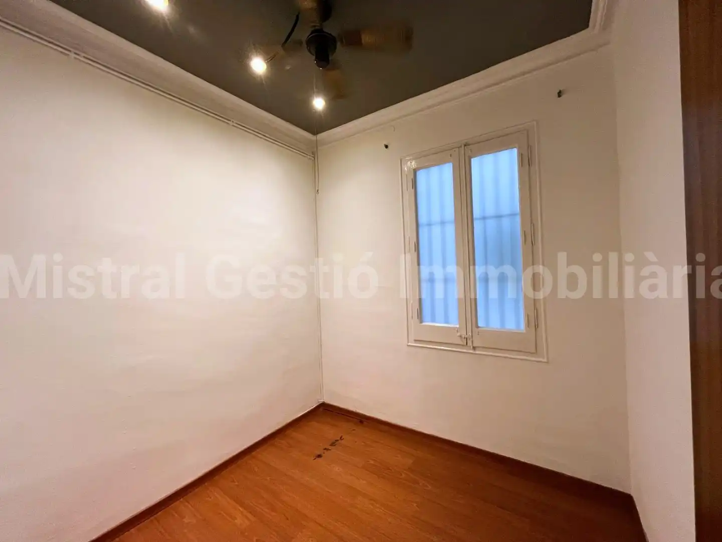 Piso de alquiler en Barcelona con Aire acondicionado, Calefacción y Parquet