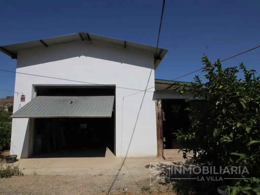 Vista exterior de Casa o xalet en venda en Álora amb Aire condicionat, Jardí privat i Terrassa