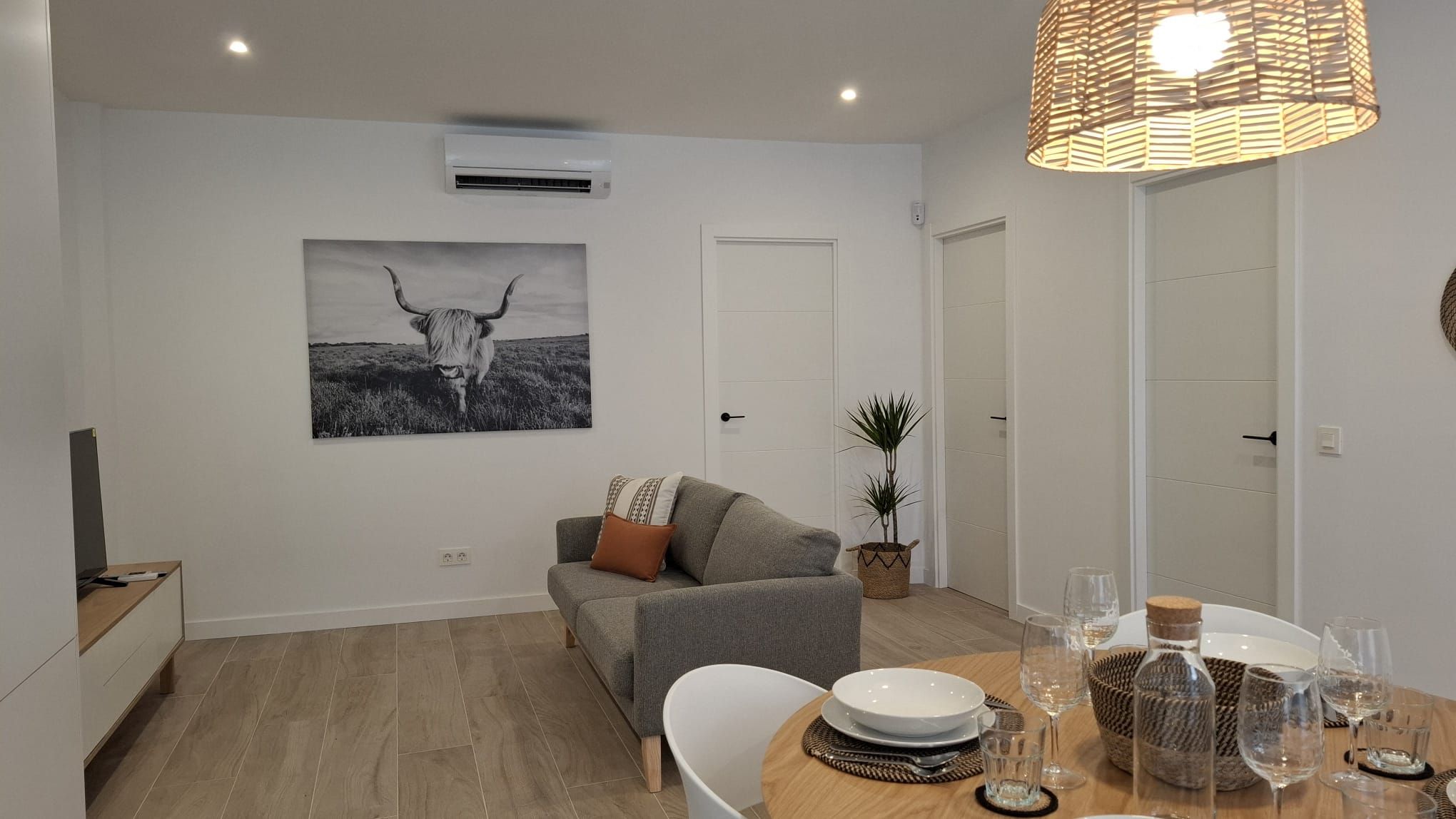 Living room of Flat for sale in  Madrid Capital