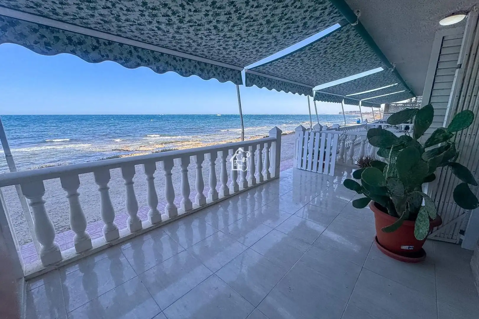 Terrace of Ground floor for rent in Torrevieja  with Private garden, Terrace and Furnished