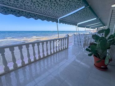 Baixos amb jardí de lloguer a Playa del Acequión, Náufragos y Rocío del Mar