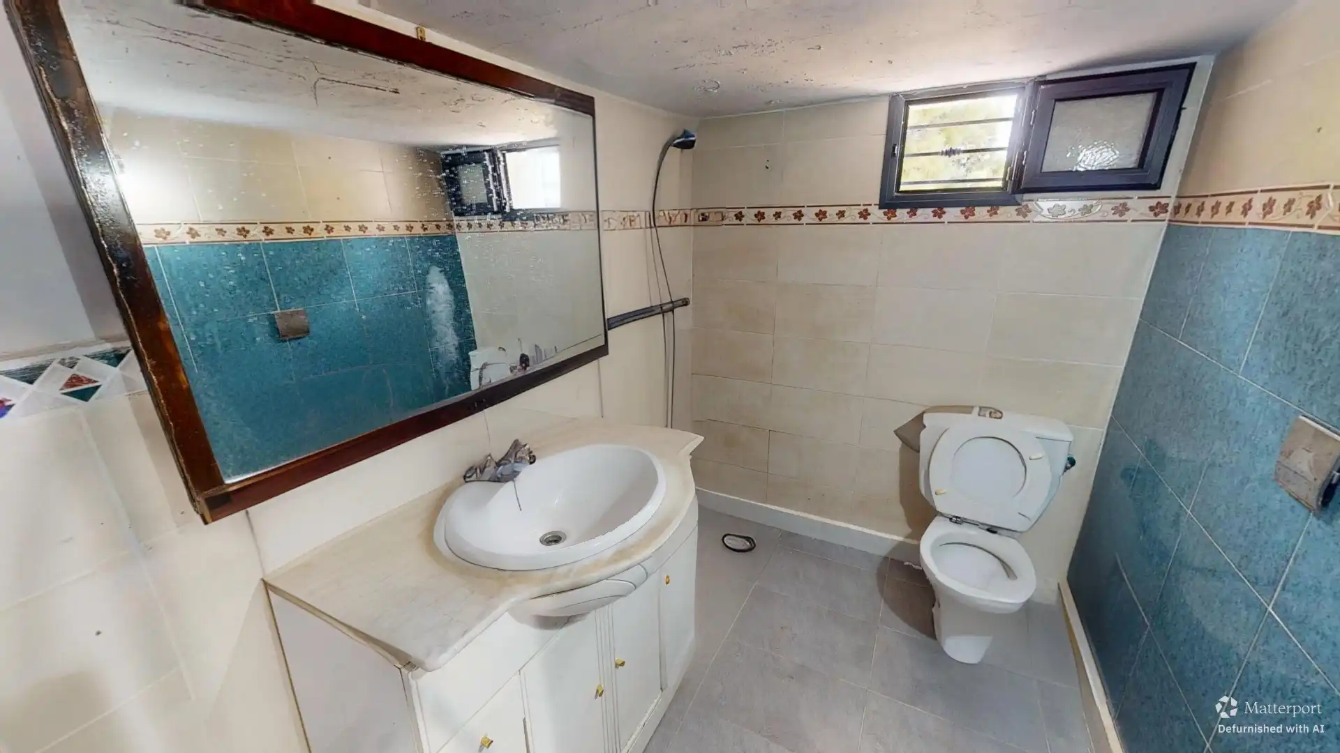 Bathroom of Detached homes for sale in Elche / Elx  with Air Conditioner, Terrace and Storage room