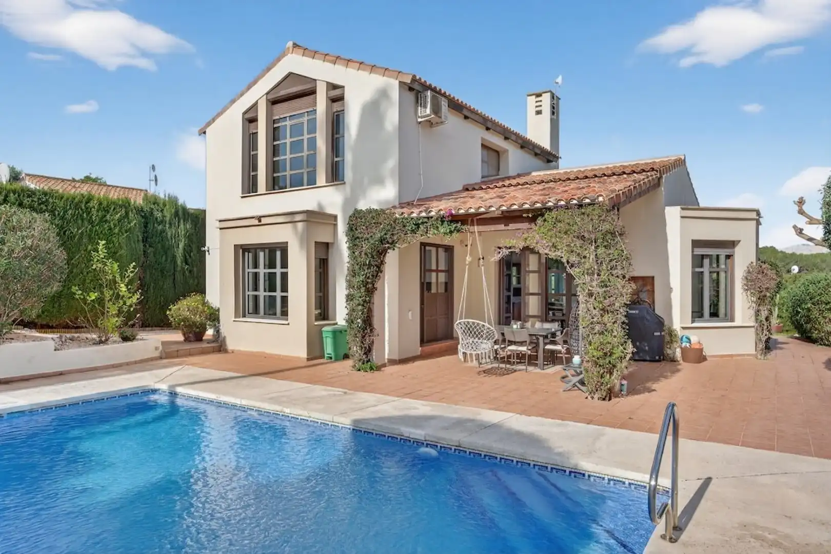 Vista exterior de Casa o xalet en venda en Jávea / Xàbia amb Aire condicionat, Calefacció i Jardí privat
