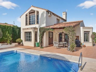 Villa con piscina in vendita a Monte Olimpe