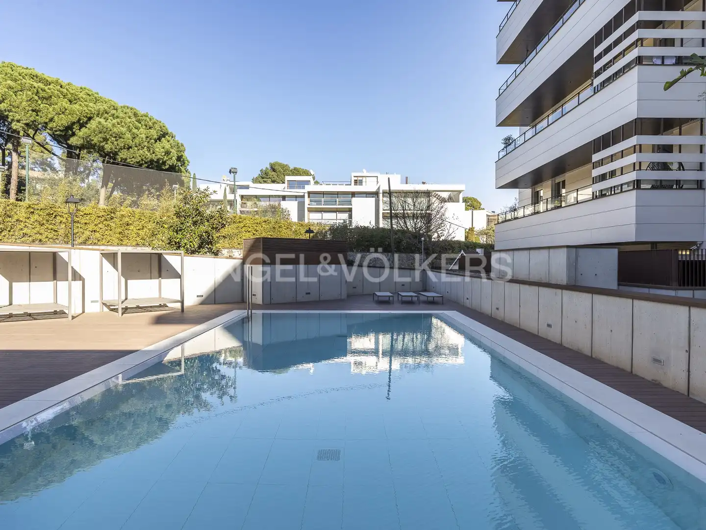 Piscina de Piso en venta en Barcelona con Aire acondicionado, Calefacción y Parquet
