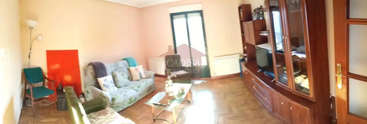 Wohnzimmer von Dachboden zur Miete in Salamanca mit Heizung, Parkett und Terrasse
