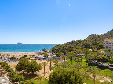 Flat with pool for sale in Avenida  Rosa del Vents