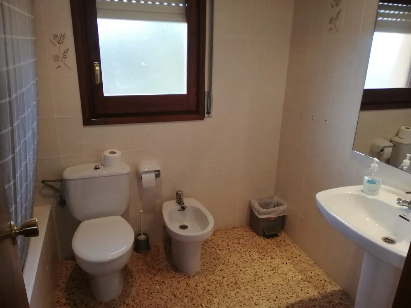 Badezimmer von Gebäude zur Miete in Tivissa