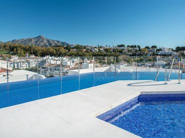 Apartament amb piscina en venda a Nueva Andalucía