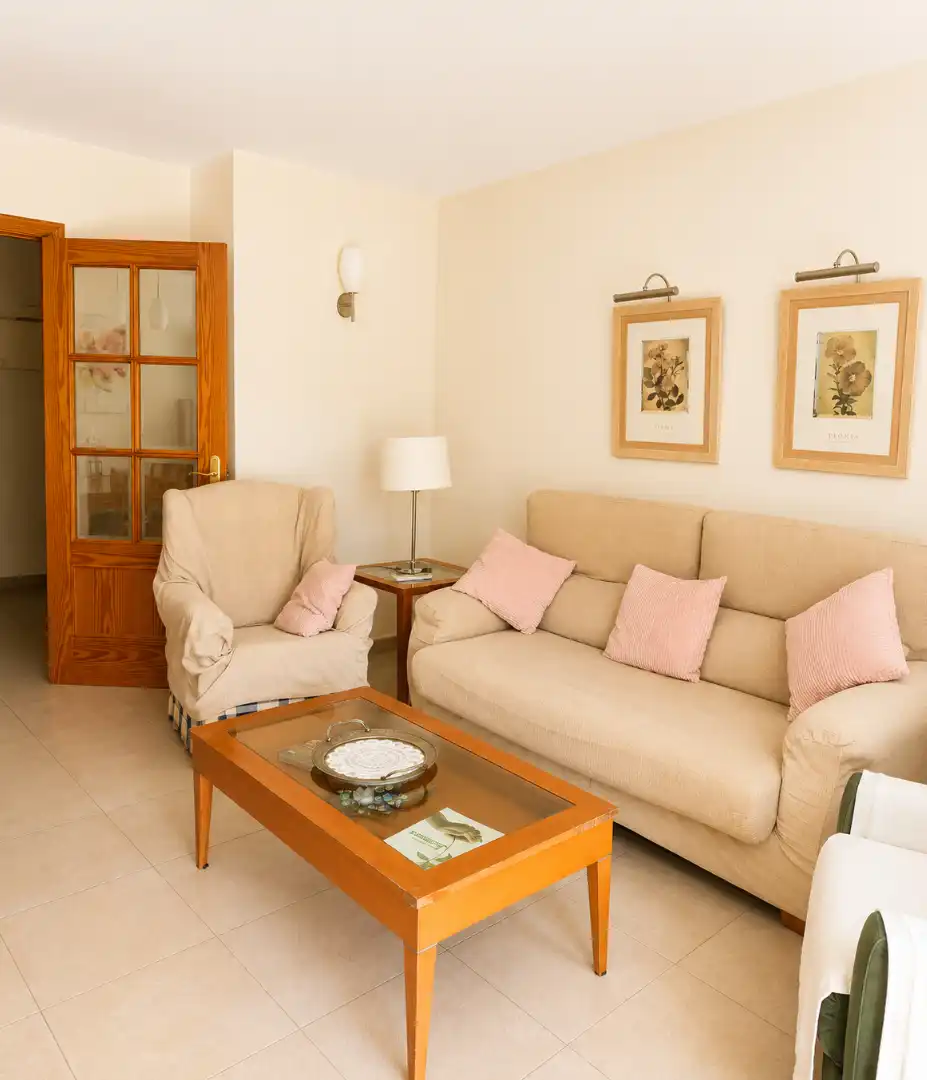 Sala de estar de Piso en venta en Salou con Aire acondicionado, Terraza y Amueblado