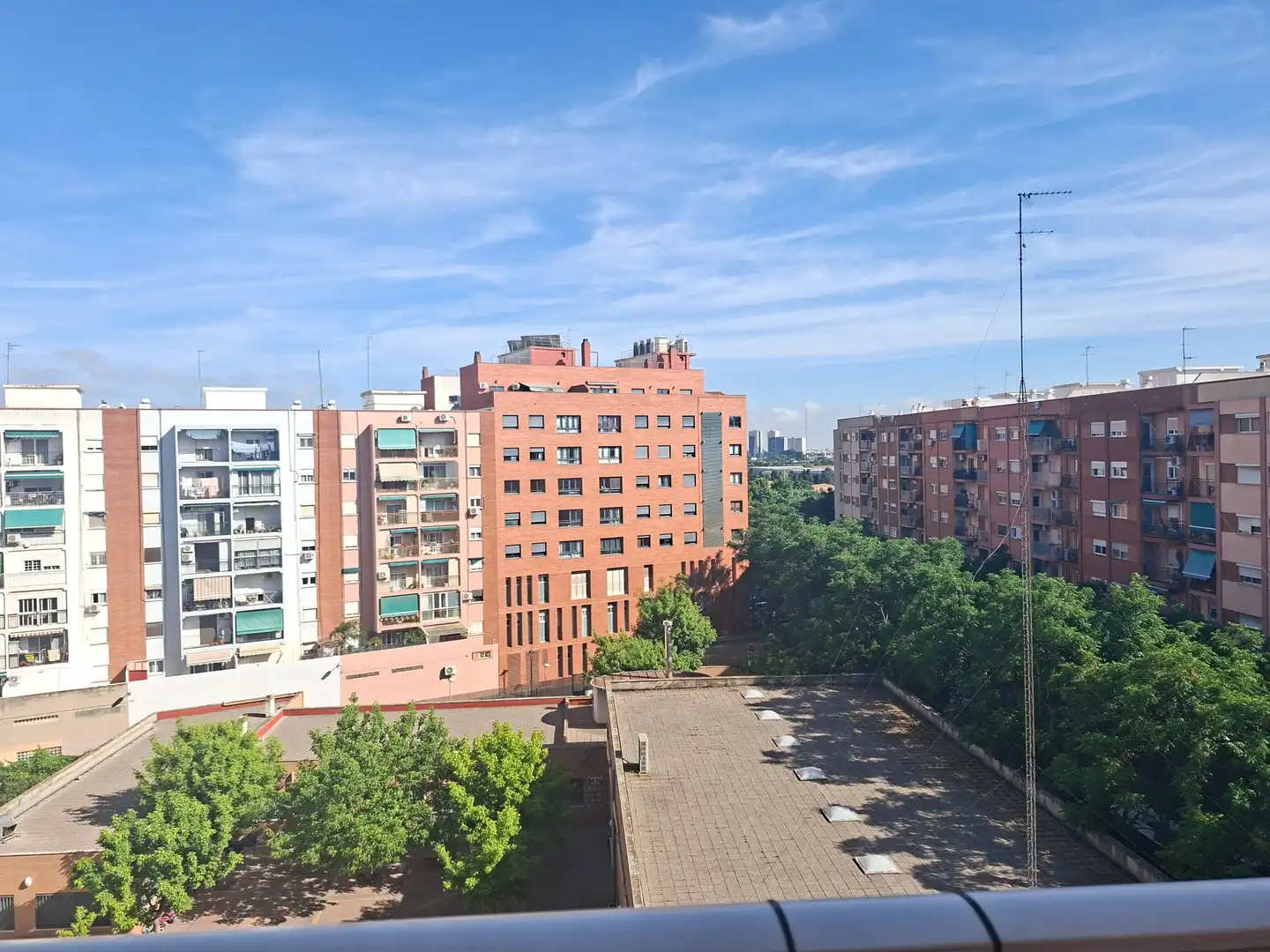 Vista exterior de Piso en venta en Valencia con Trastero