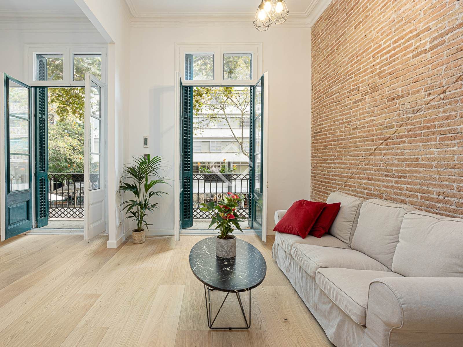 Sala d'estar de Pis en venda en  Barcelona Capital amb Aire condicionat, Parquet i Moblat