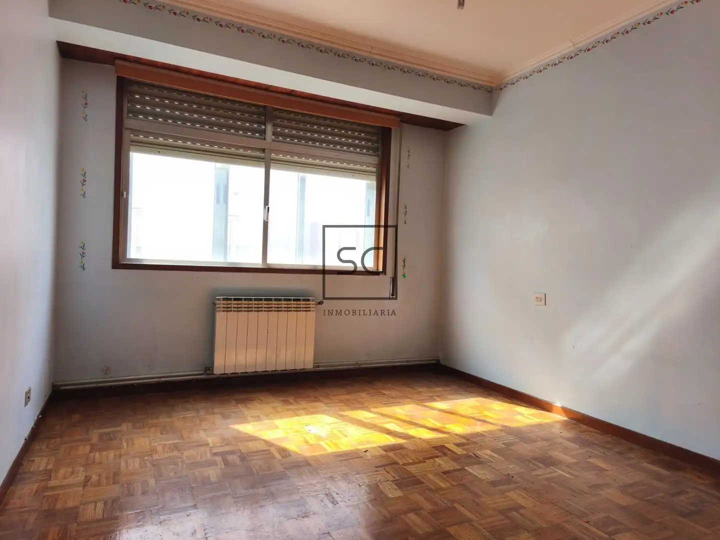 Habitación de Piso en venta en Narón con Calefacción, Parquet y Terraza