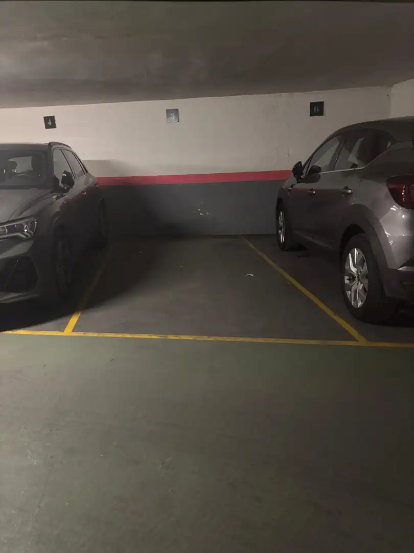 Parking de Apartamento en venta en Madrid con Aire acondicionado, Horno y Lavadora