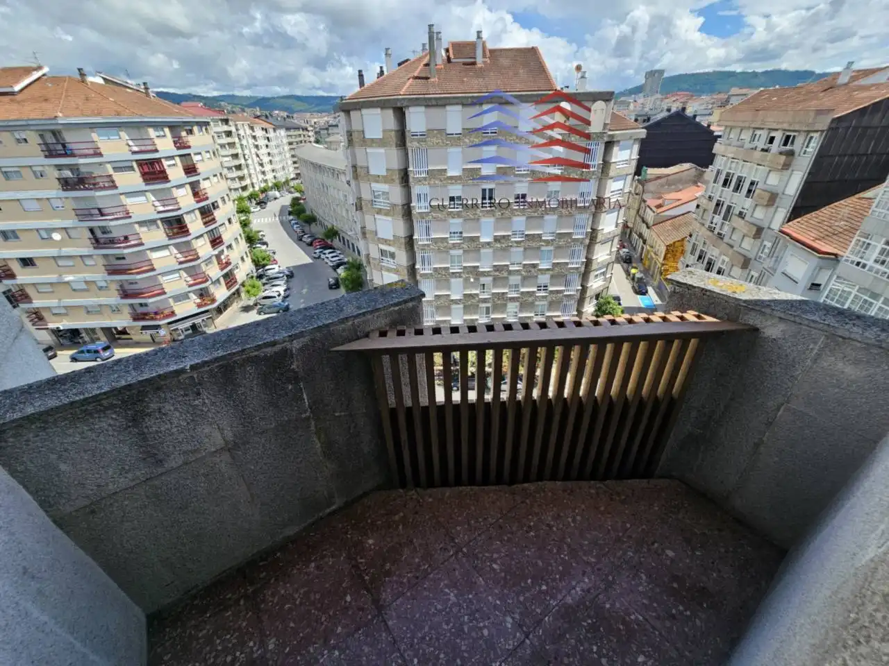 Terraza de Piso de alquiler en Ourense Capital  con Calefacción, Parquet y Trastero