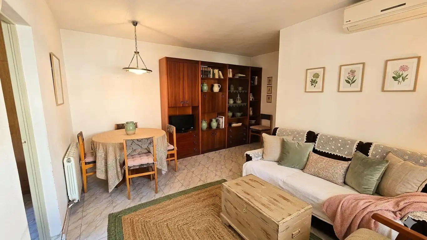 Living room of Flat for sale in Barcelona  with Air Conditioner, Furnished and Balcony