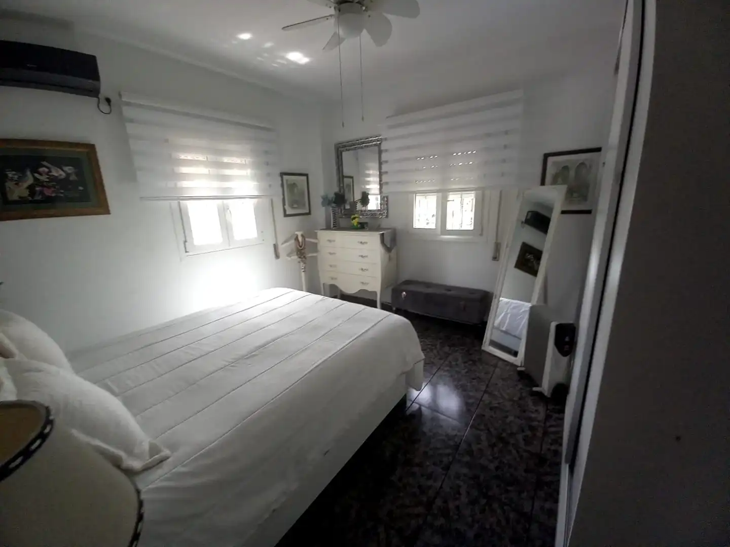 Habitación de Casa o chalet en venta en Espartinas con Aire acondicionado, Jardín privado y Trastero