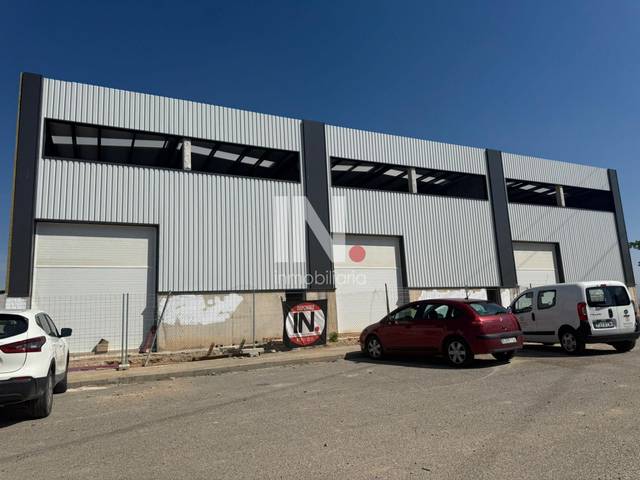 Nave industrial en Alquiler en Magraners