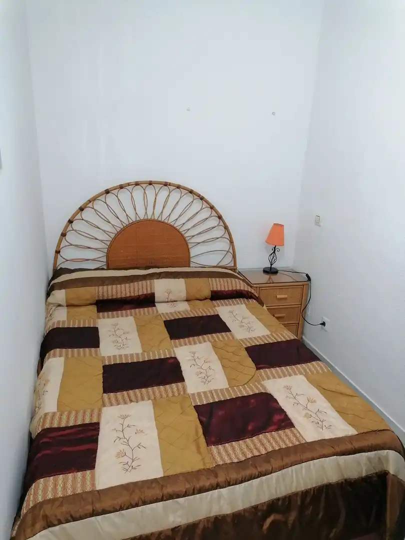 Bedroom of Apartments for rent in Algeciras  with Furnished