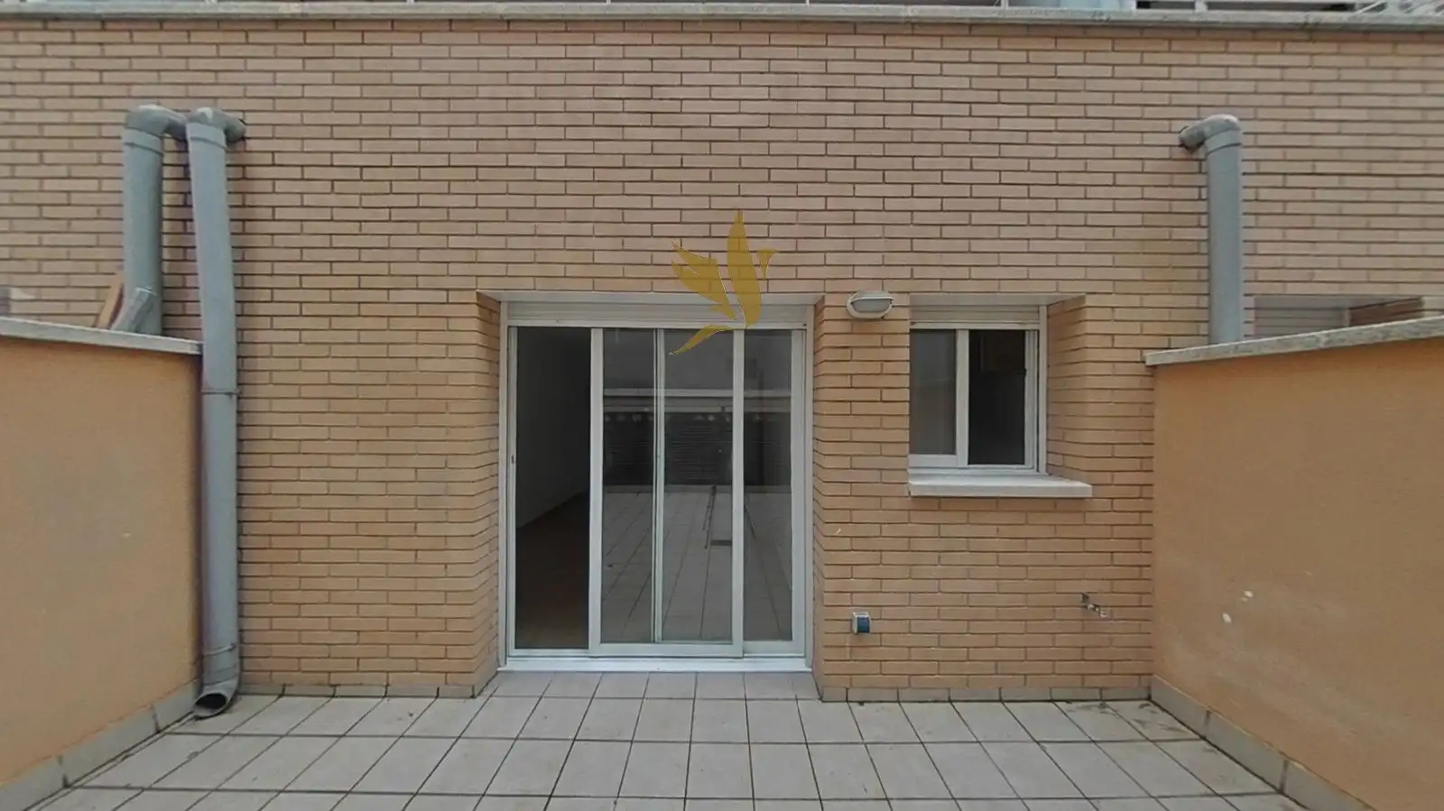 Außenansicht von Wohnung zum Verkauf in Badalona mit Terrasse