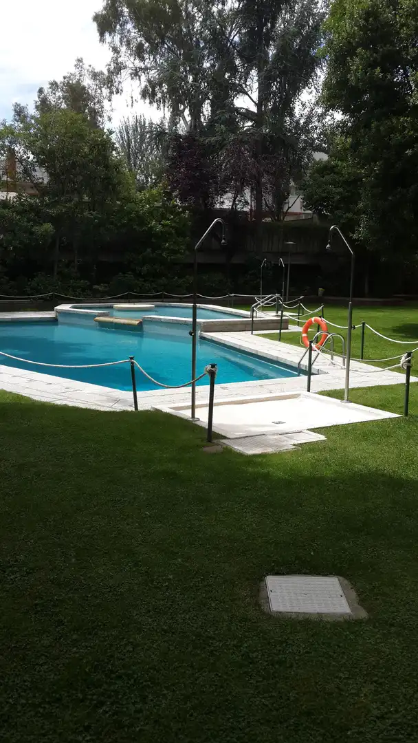 Apartament de lloguer a Calle de Apolonio Morales, Nueva España