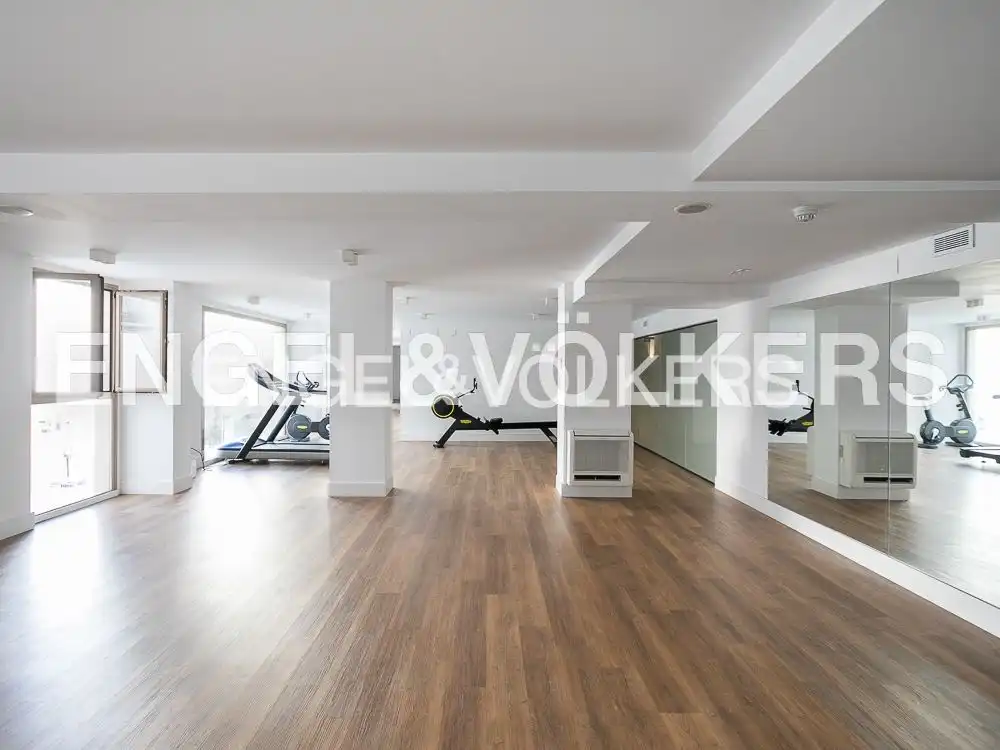Ático en venta en Valencia con Aire acondicionado, Calefacción y Jardín privado