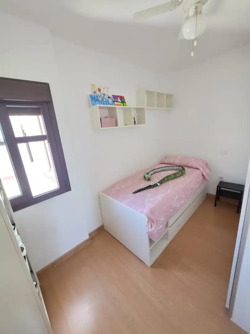 Habitación de Piso en venta en Carmona con Aire acondicionado, Amueblado y Balcón