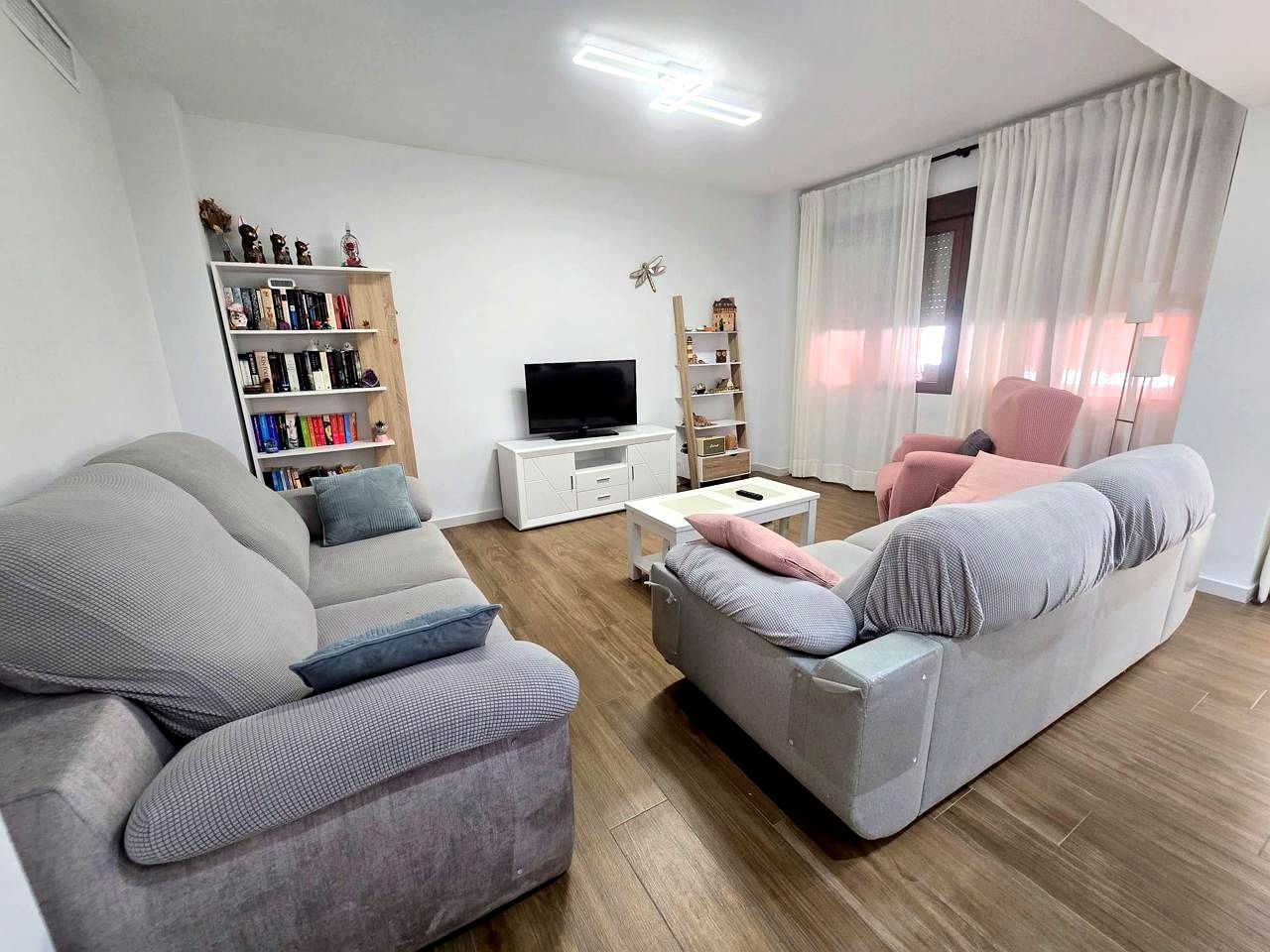 Sala d'estar de Apartament en venda en Gandia amb Aire condicionat i Terrassa