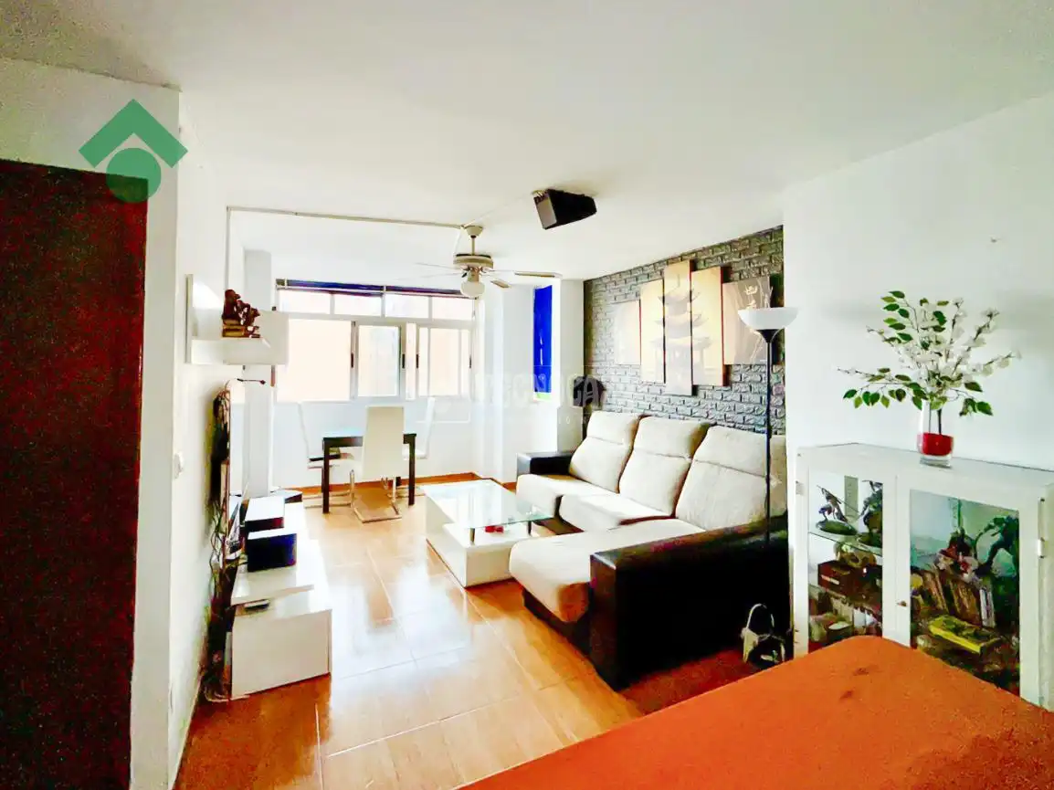 Sala de estar de Piso en venta en Almuñécar