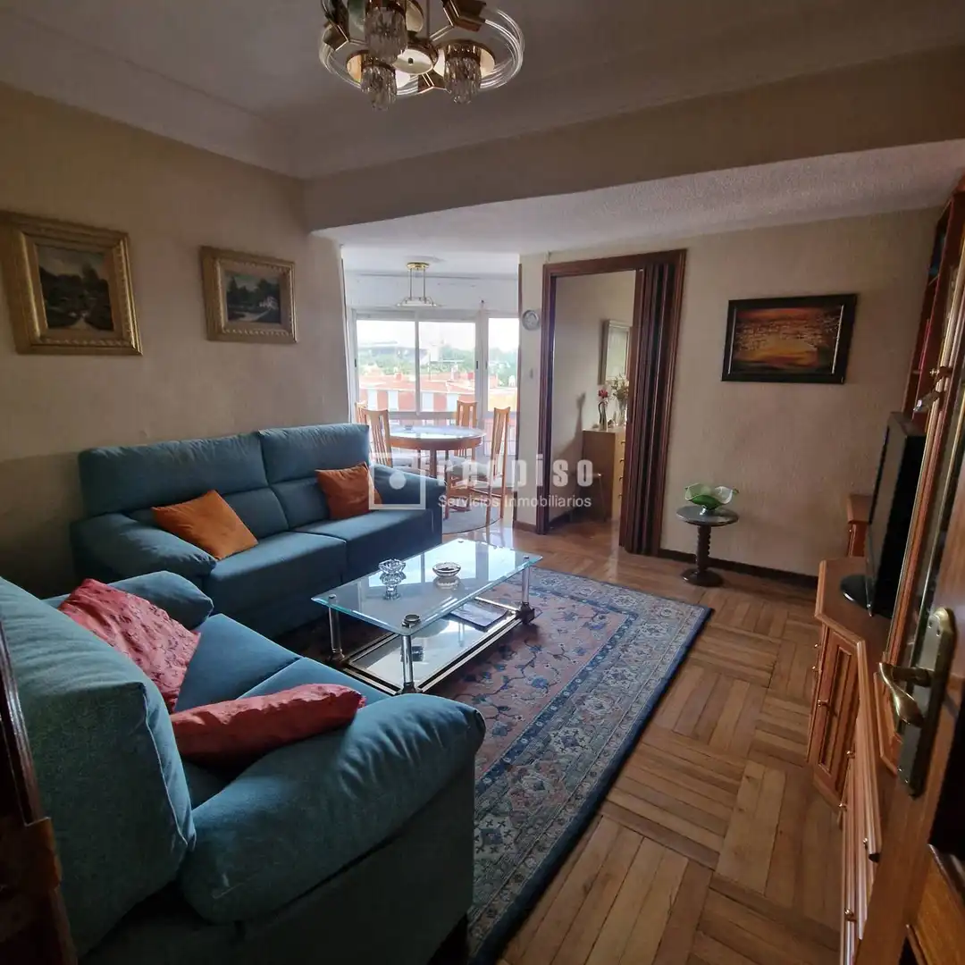 Living room of Flat for sale in Madrid  with Heating and Parquet flooring