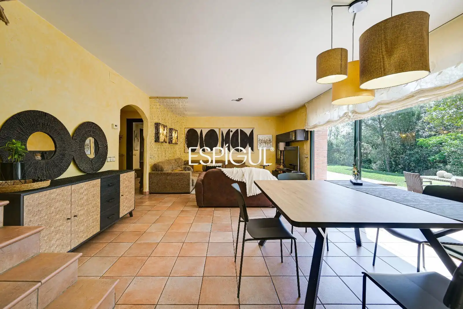 Sala de estar de Casa o chalet en venta en Girona con Aire acondicionado, Calefacción y Amueblado