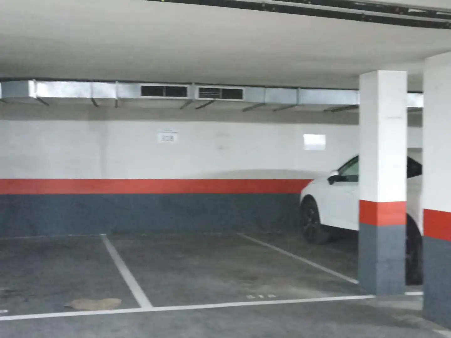 Einzelparkplatz mit Aufzug zur Miete in Plaza de Gamboa 8-21, imagen 4