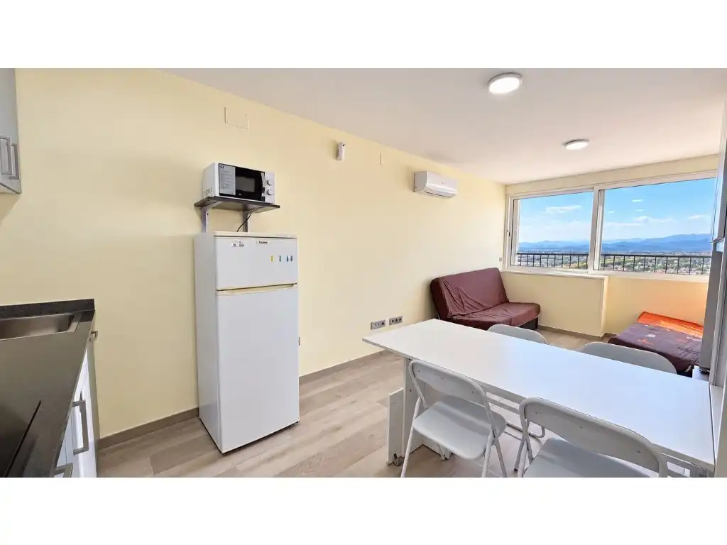 Studio with lift for sale in Carrer del Delta-Muga, imagen 4
