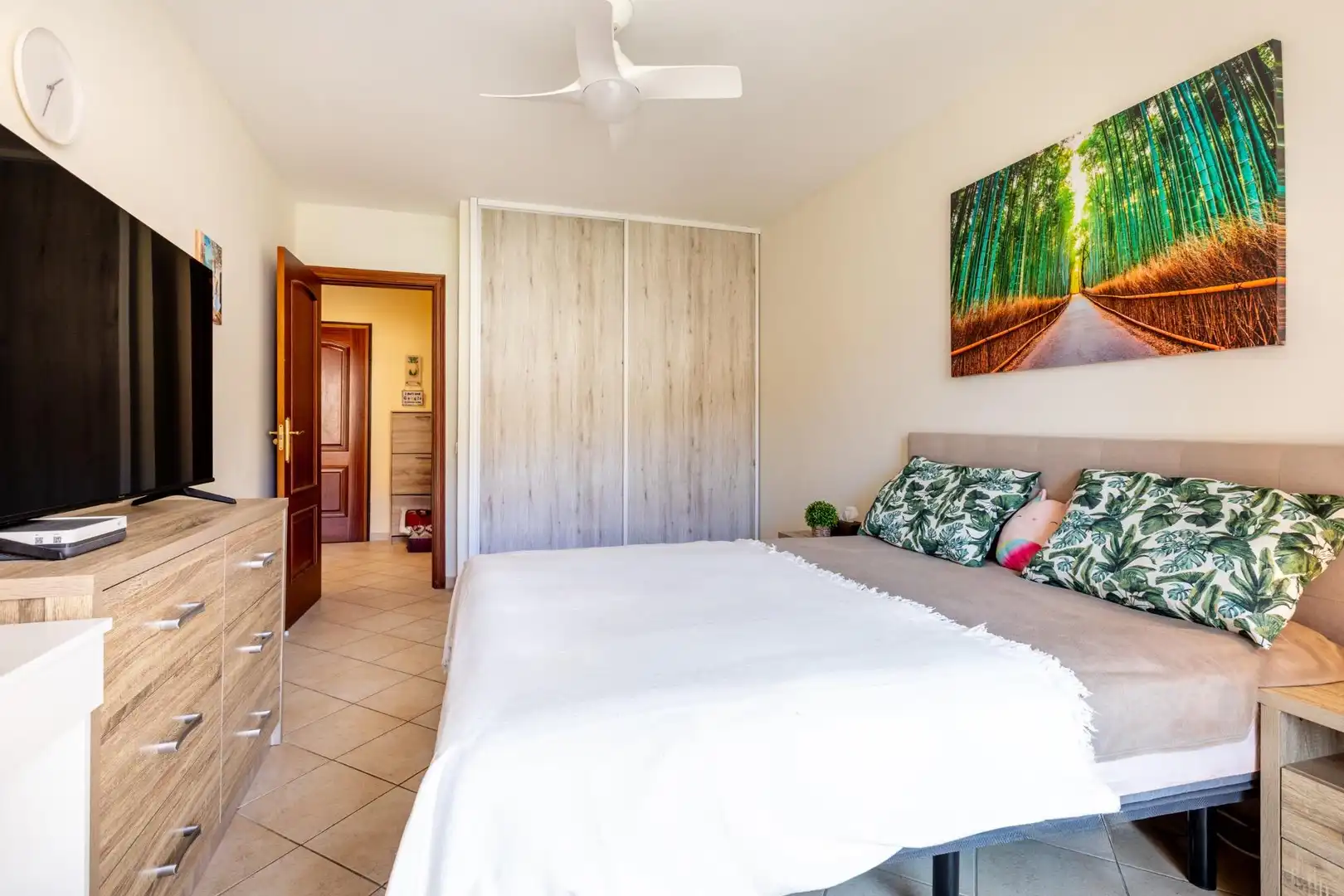 Apartment with pool for sale in Los Cristianos, imagen 18