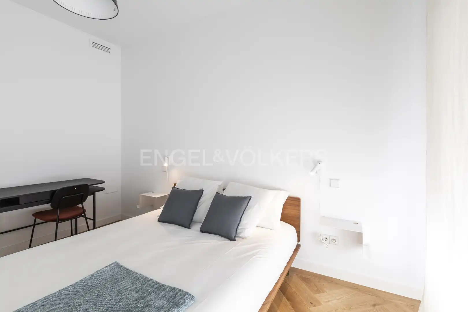 Schlafzimmer von Wohnung zum Verkauf in Madrid mit Klimaanlage, Heizung und Möbliert