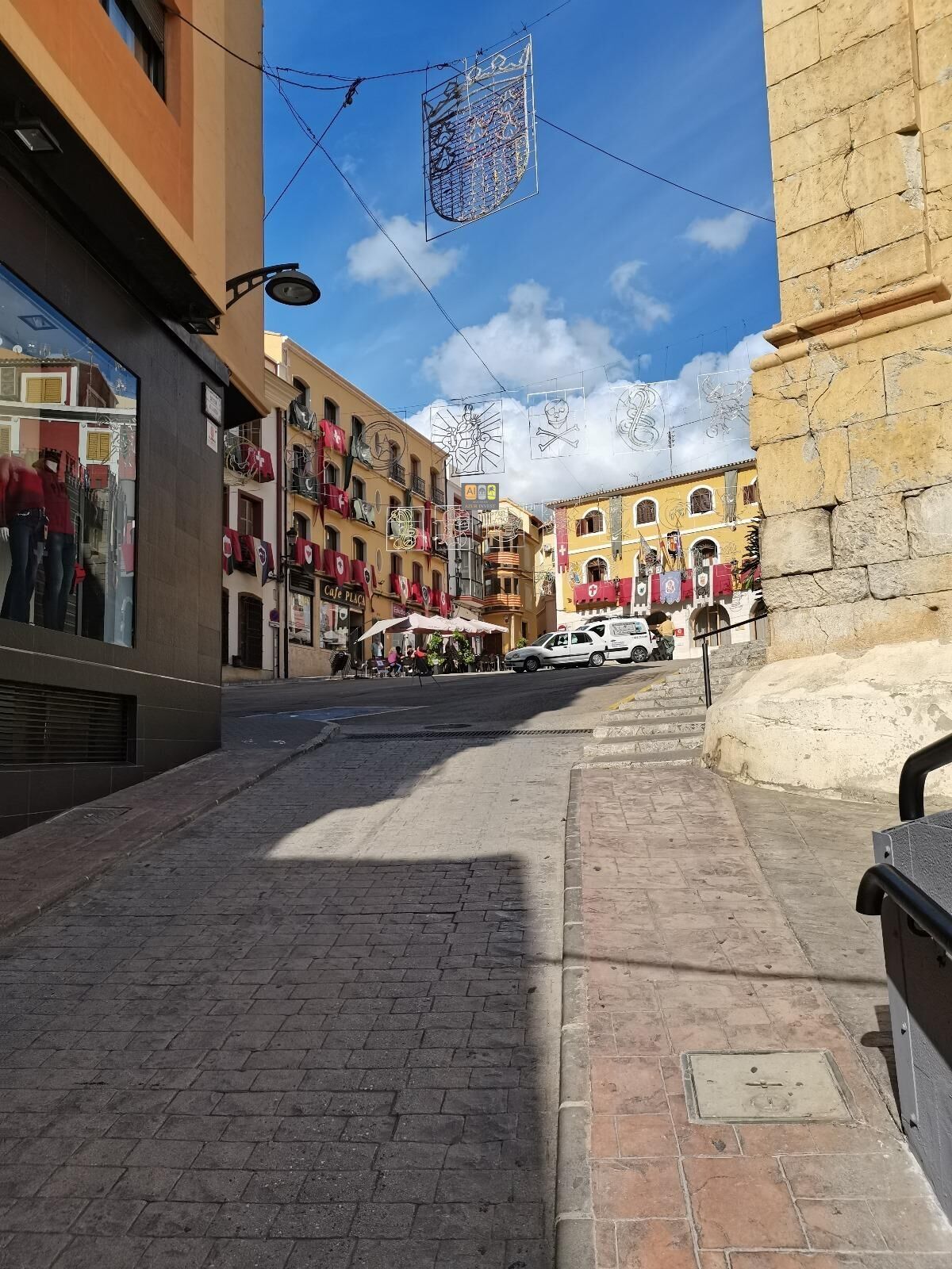 Vista exterior de Casa adosada en venda en Callosa d'en Sarrià amb Traster i Balcó