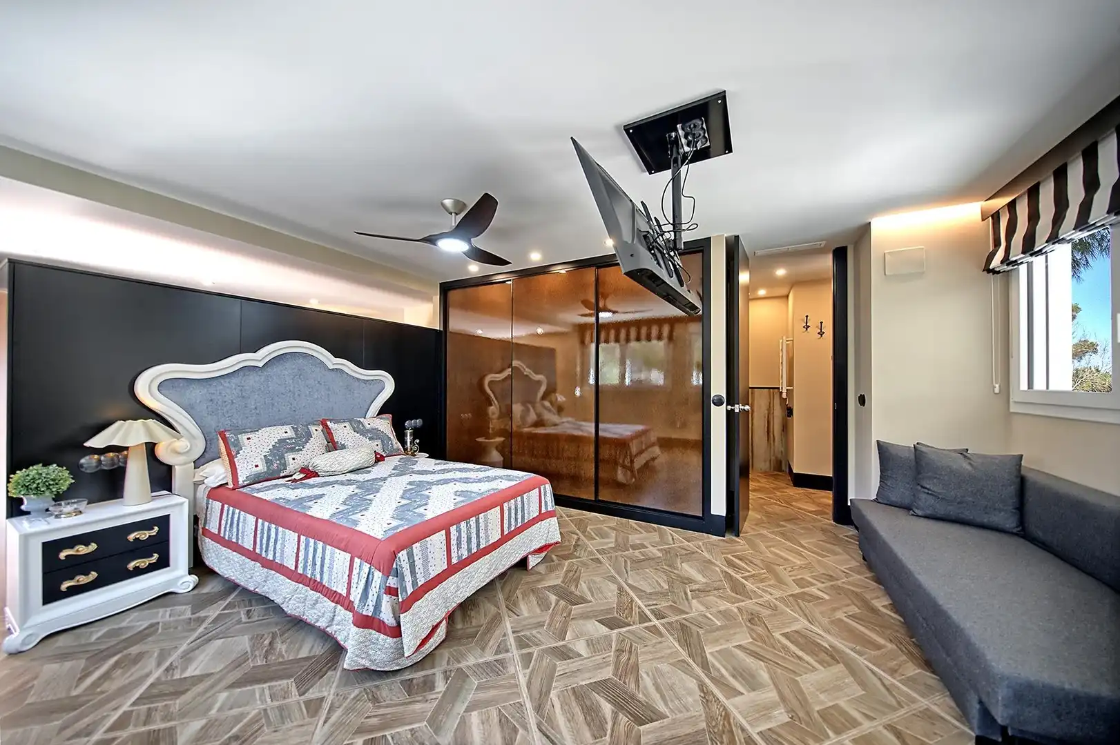 Bedroom of Ground floor for sale in Valencia  with Air Conditioner, Heating and Alarm